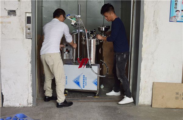 灌膠機(jī),雙液灌膠機(jī)