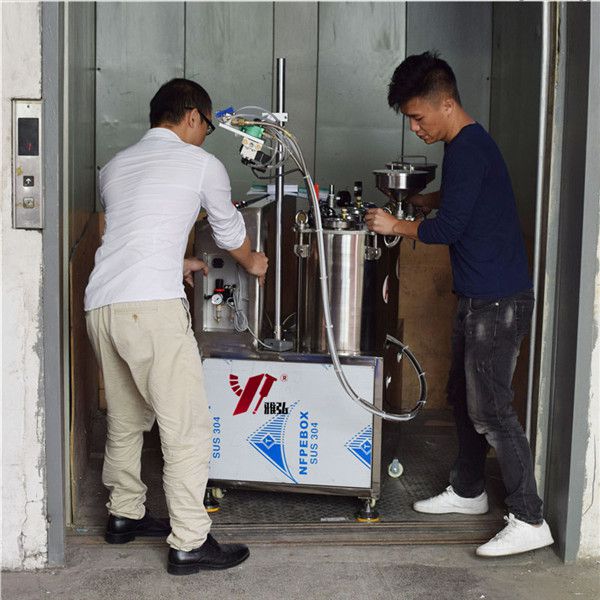  氣缸式雙組份灌膠機