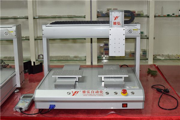 全自動點膠機生產廠家