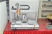 <b>手持式鎖螺絲機,11年螺絲機研發生產經驗</b>