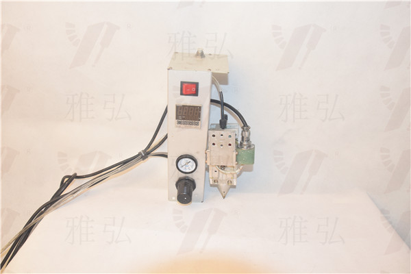 30ml熱熔膠控制器豎立的圖片