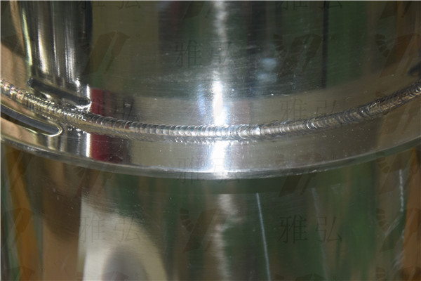 魚鱗焊接壓力桶側面